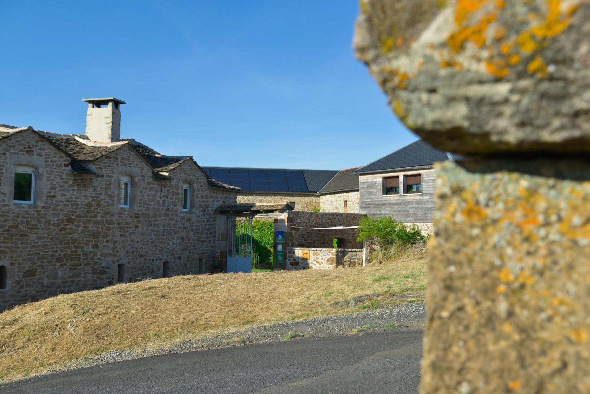 Les Caselles, Gite Et Maison D'Hotes Saint-Beauzely Zewnętrze zdjęcie