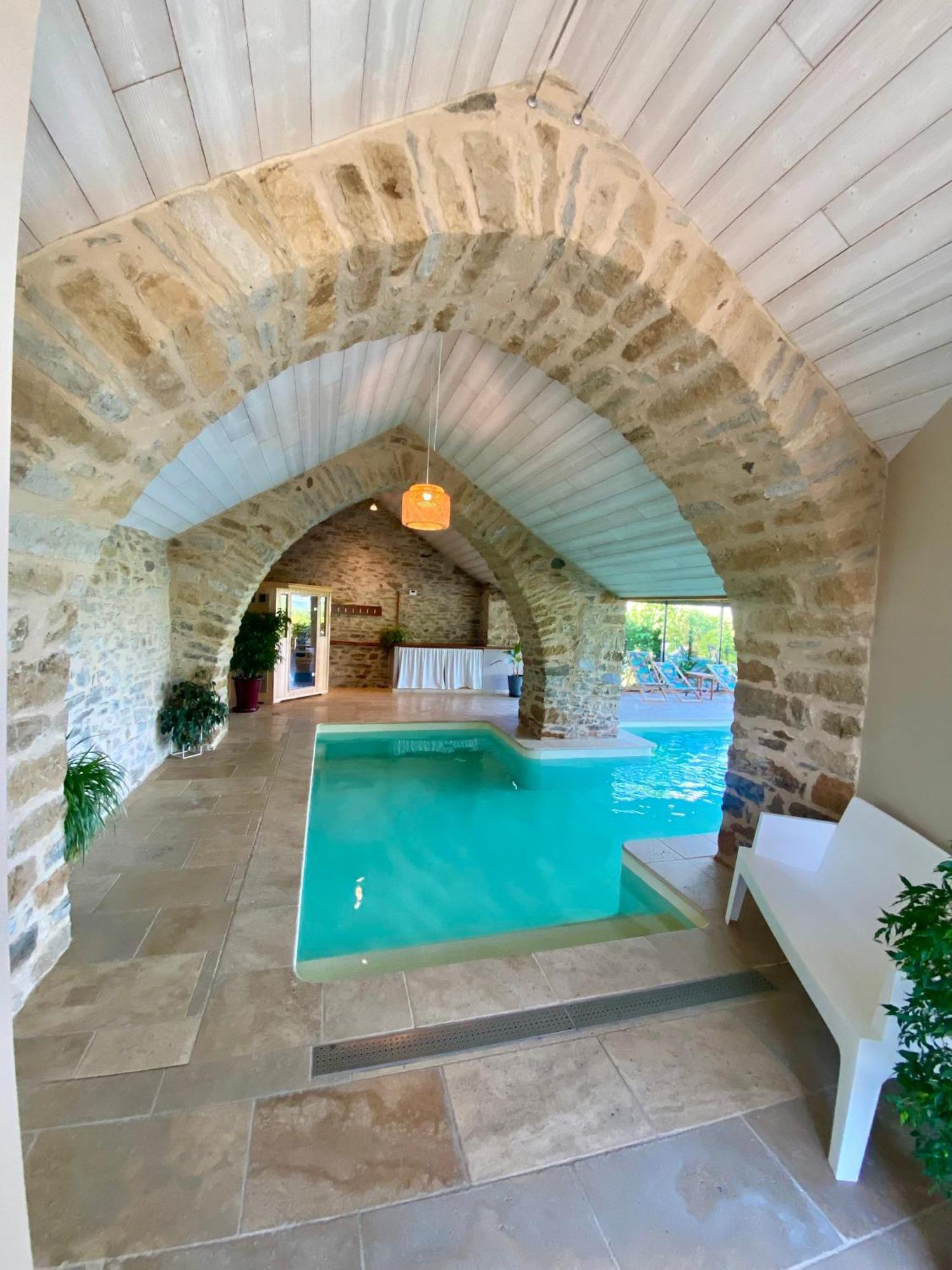 Les Caselles, Gite Et Maison D'Hotes Saint-Beauzely Zewnętrze zdjęcie